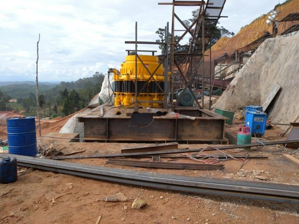 Kinglink Hematite Iron Ore Cone Crusher KLC1300 - كسارة مخرو: صورة 3 Kinglink Hematite Iron Ore Cone Crusher KLC1300 - كسارة مخرو: صورة 3