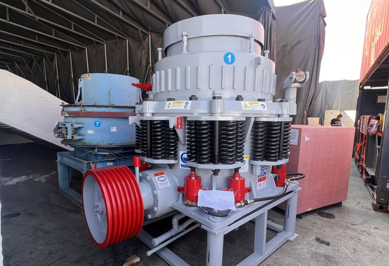 Kinglink New 3 FT Cone Crusher KLM1000 - كسارة مخرو: صورة 2 Kinglink New 3 FT Cone Crusher KLM1000 - كسارة مخرو: صورة 2