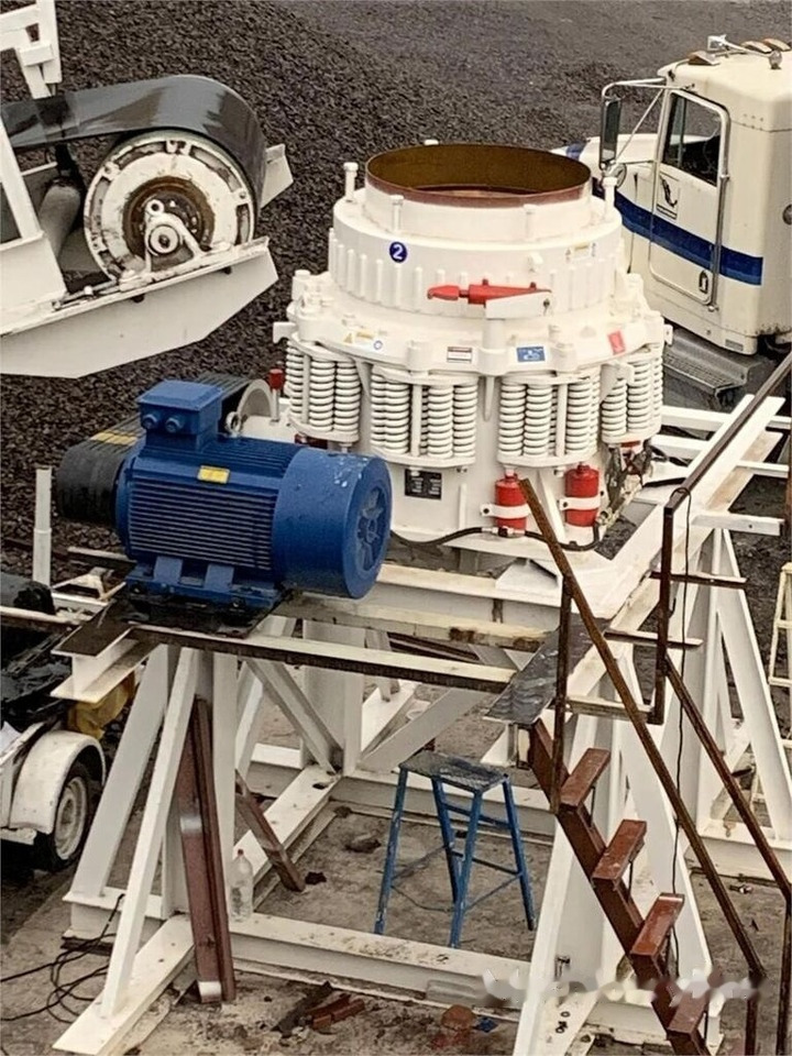 Kinglink New 3 feet Symons Cone Crusher STD KLC1000 - كسارة مخرو: صورة 4 Kinglink New 3 feet Symons Cone Crusher STD KLC1000 - كسارة مخرو: صورة 4