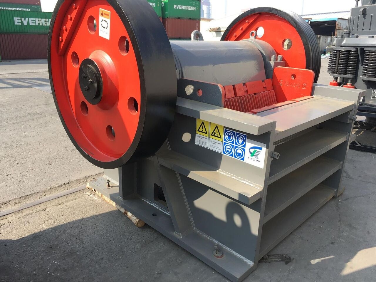 Kinglink PEX300X1300 Secondary Fine Jaw Crusher | 100TPH - كسارة فكية: صورة 3 Kinglink PEX300X1300 Secondary Fine Jaw Crusher | 100TPH - كسارة فكية: صورة 3