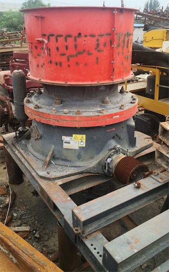 Sandvik CH440 - كسارة مخرو: صورة 1 Sandvik CH440 - كسارة مخرو: صورة 1