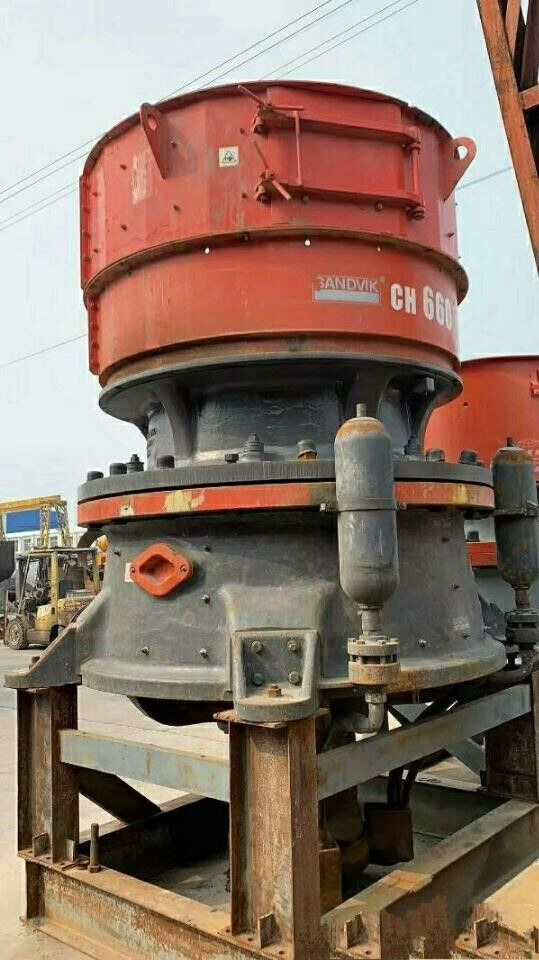 Sandvik CH660 Cone crusher - كسارة مخرو: صورة 1 Sandvik CH660 Cone crusher - كسارة مخرو: صورة 1