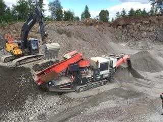 Sandvik QS331 Mobile Crushing Plant - كسارة متحركه: صورة 4 Sandvik QS331 Mobile Crushing Plant - كسارة متحركه: صورة 4