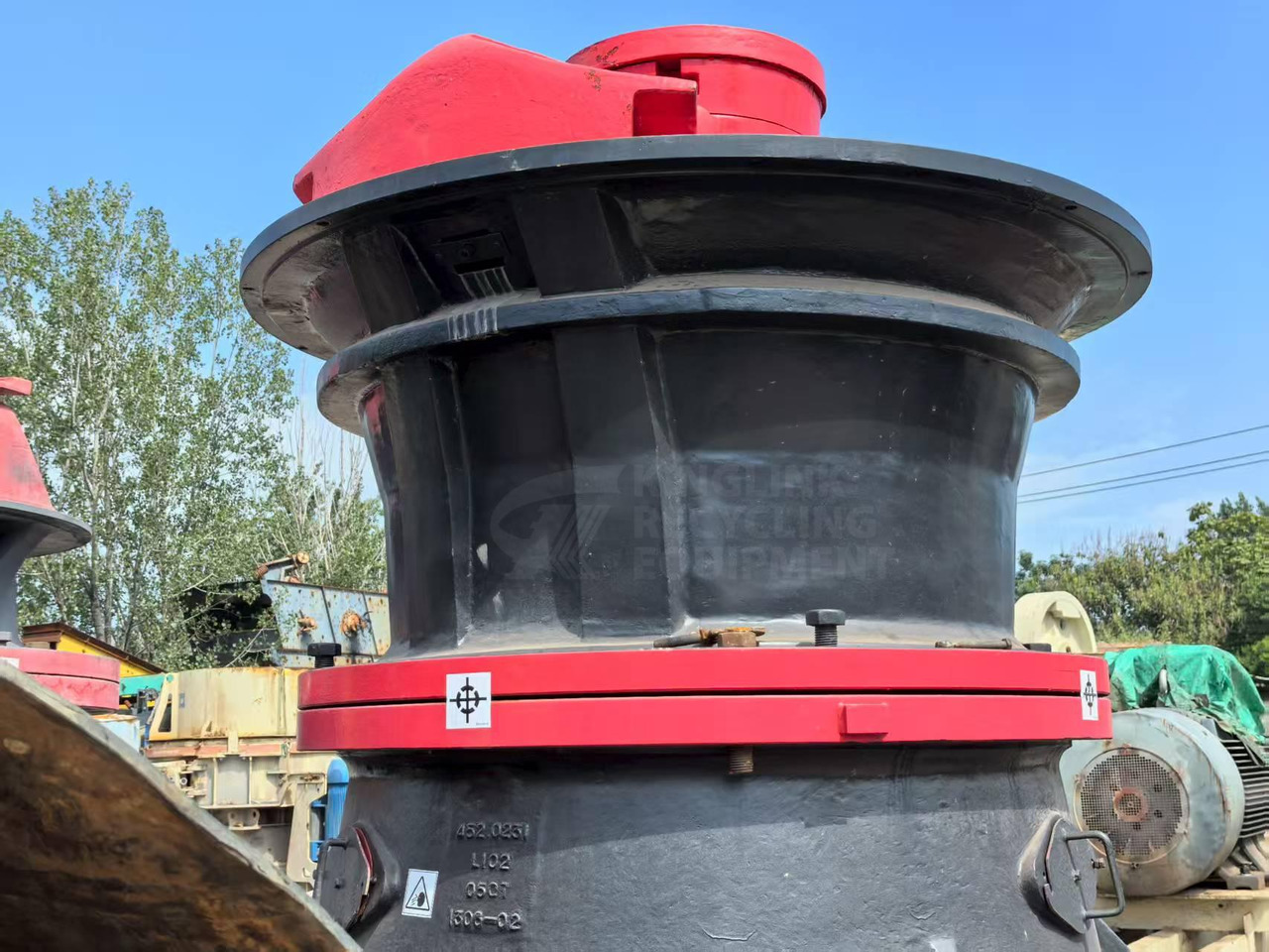 Sandvik Used CS440 Cone Crusher - كسارة مخرو: صورة 2 Sandvik Used CS440 Cone Crusher - كسارة مخرو: صورة 2