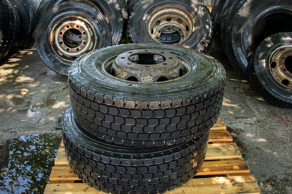 KUMHO 305/70 R19.5 FOR DIFFERENTIAL - إطارات - شاحنة: صورة 2 KUMHO 305/70 R19.5 FOR DIFFERENTIAL - إطارات - شاحنة: صورة 2