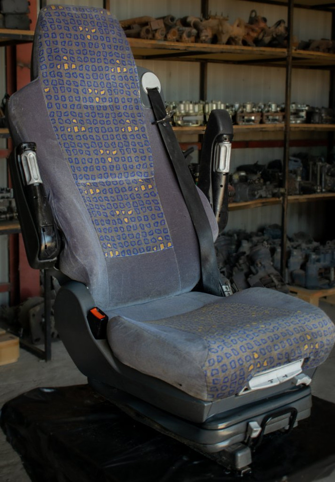 MAN TGA AIR SEAT - DRIVER - مقعد - شاحنة: صورة 4 MAN TGA AIR SEAT - DRIVER - مقعد - شاحنة: صورة 4