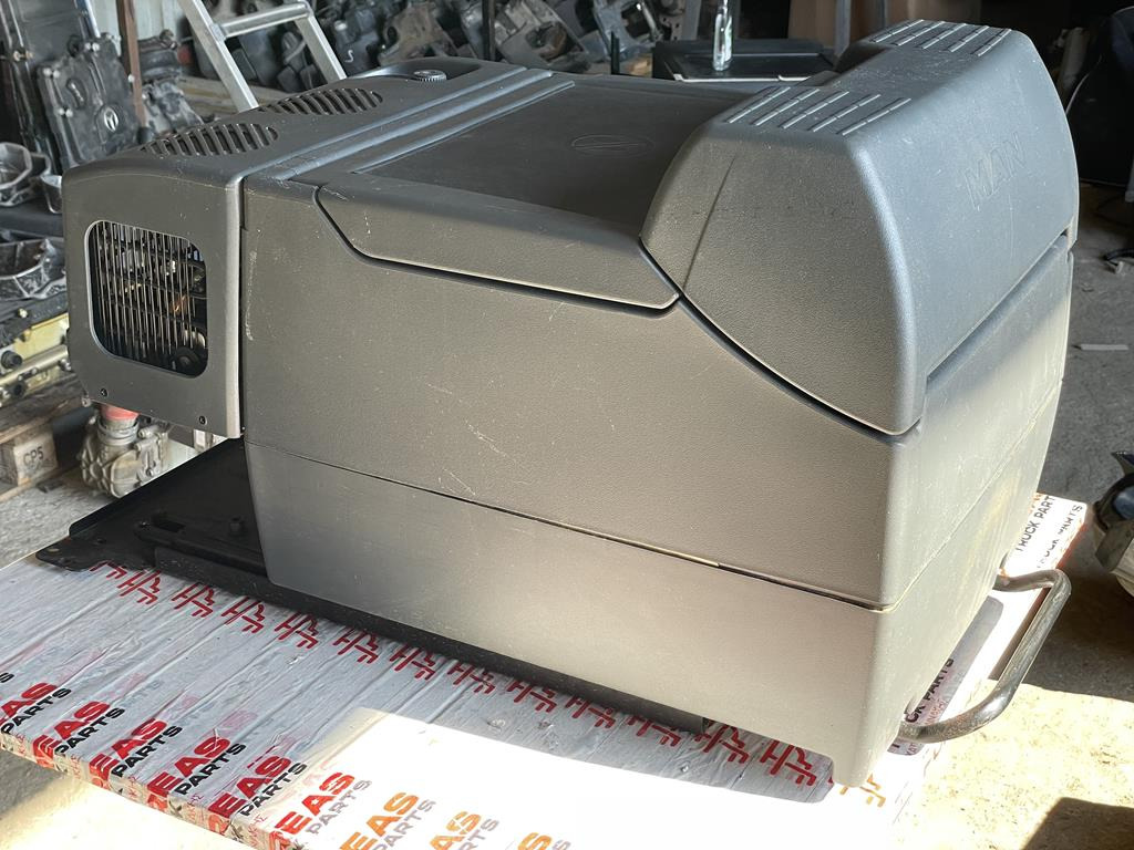 MAN TGA - TGX CABIN FOOD REFRIGERATOR - 81.63910.6015 - الكابينة والداخلية - شاحنة: صورة 2 MAN TGA - TGX CABIN FOOD REFRIGERATOR - 81.63910.6015 - الكابينة والداخلية - شاحنة: صورة 2