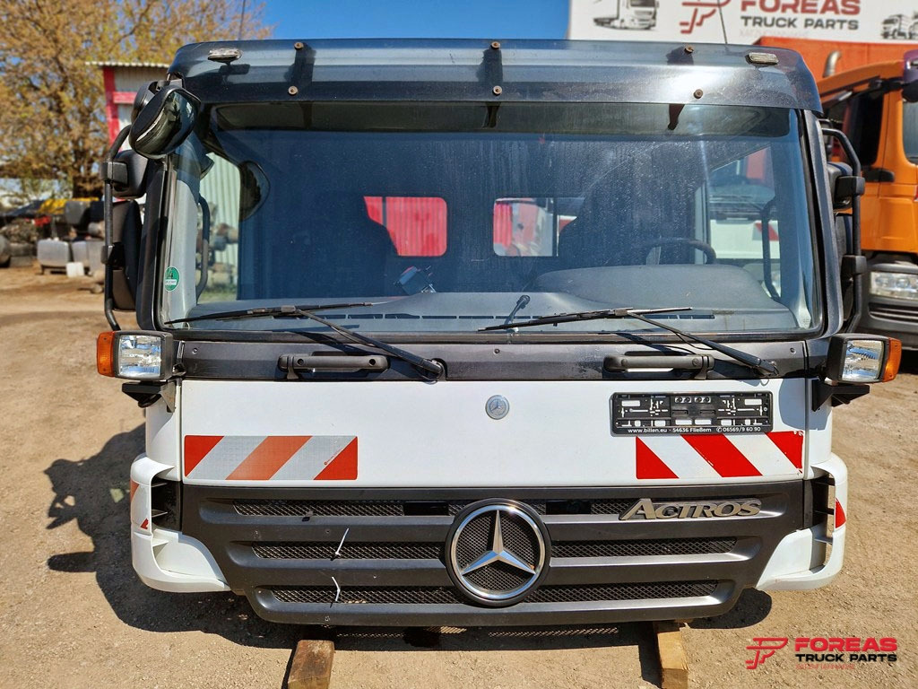 MERCEDES ACTROS MP2 MEDIUM - كابينة: صورة 2 MERCEDES ACTROS MP2 MEDIUM - كابينة: صورة 2