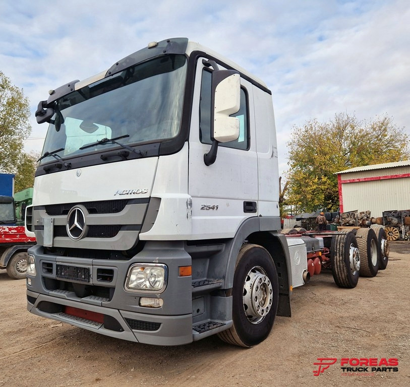 MERCEDES-BENZ ACTROS 3241 8x2 EURO 5 INTARDER - شاحنة بهيكل معدني للمقصورة: صورة 3 MERCEDES-BENZ ACTROS 3241 8x2 EURO 5 INTARDER - شاحنة بهيكل معدني للمقصورة: صورة 3