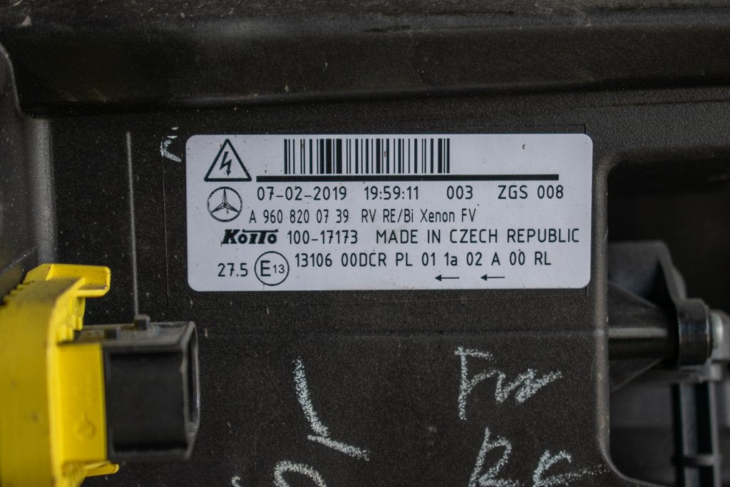 MERCEDES-BENZ ACTROS MP IV EURO VI XENON HEADLIGHT - FRONT - PASSENGER - المصابيح الأمامية - شاحنة: صورة 3 MERCEDES-BENZ ACTROS MP IV EURO VI XENON HEADLIGHT - FRONT - PASSENGER - المصابيح الأمامية - شاحنة: صورة 3