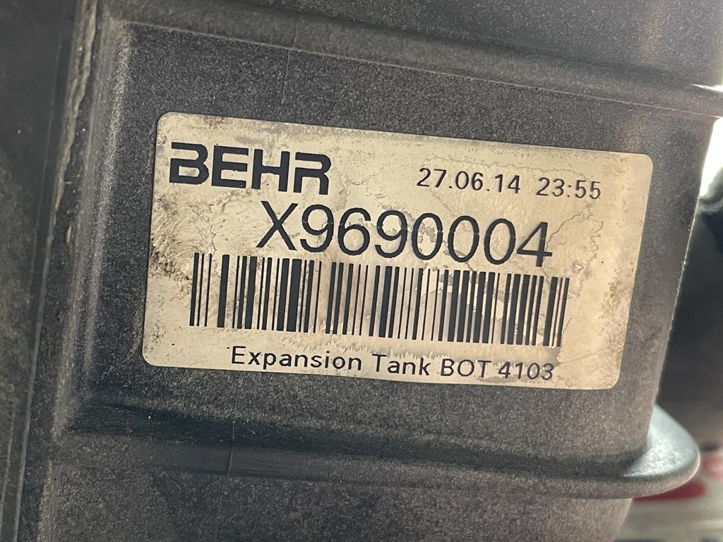 خزان التوسع - شاحنة MERCEDES-BENZ ACTROS MP4 - A 960 501 41 03: صورة 6