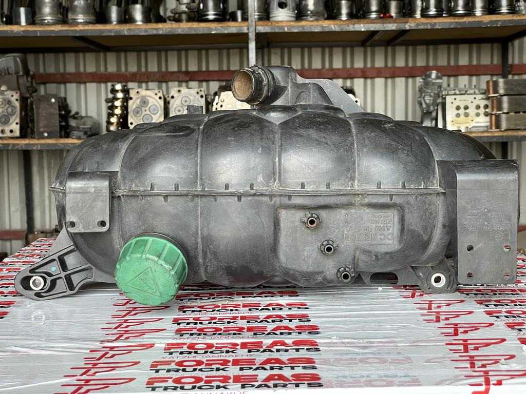 MERCEDES-BENZ ACTROS MP4 ZGS 004 - A 960 501 5703 - خزان التوسع - شاحنة: صورة 3 MERCEDES-BENZ ACTROS MP4 ZGS 004 - A 960 501 5703 - خزان التوسع - شاحنة: صورة 3