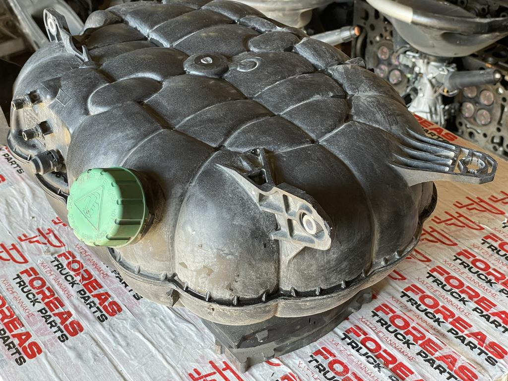 MERCEDES-BENZ ACTROS MP4 ZGS 004 - A 960 501 7903 - خزان التوسع - شاحنة: صورة 3 MERCEDES-BENZ ACTROS MP4 ZGS 004 - A 960 501 7903 - خزان التوسع - شاحنة: صورة 3