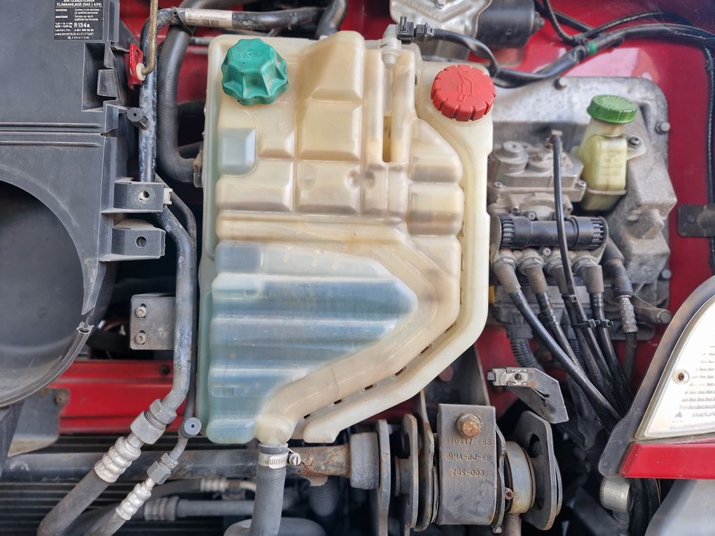 MERCEDES-BENZ ATEGO 2 - A 970 500 03 49 - خزان التوسع - شاحنة: صورة 2 MERCEDES-BENZ ATEGO 2 - A 970 500 03 49 - خزان التوسع - شاحنة: صورة 2