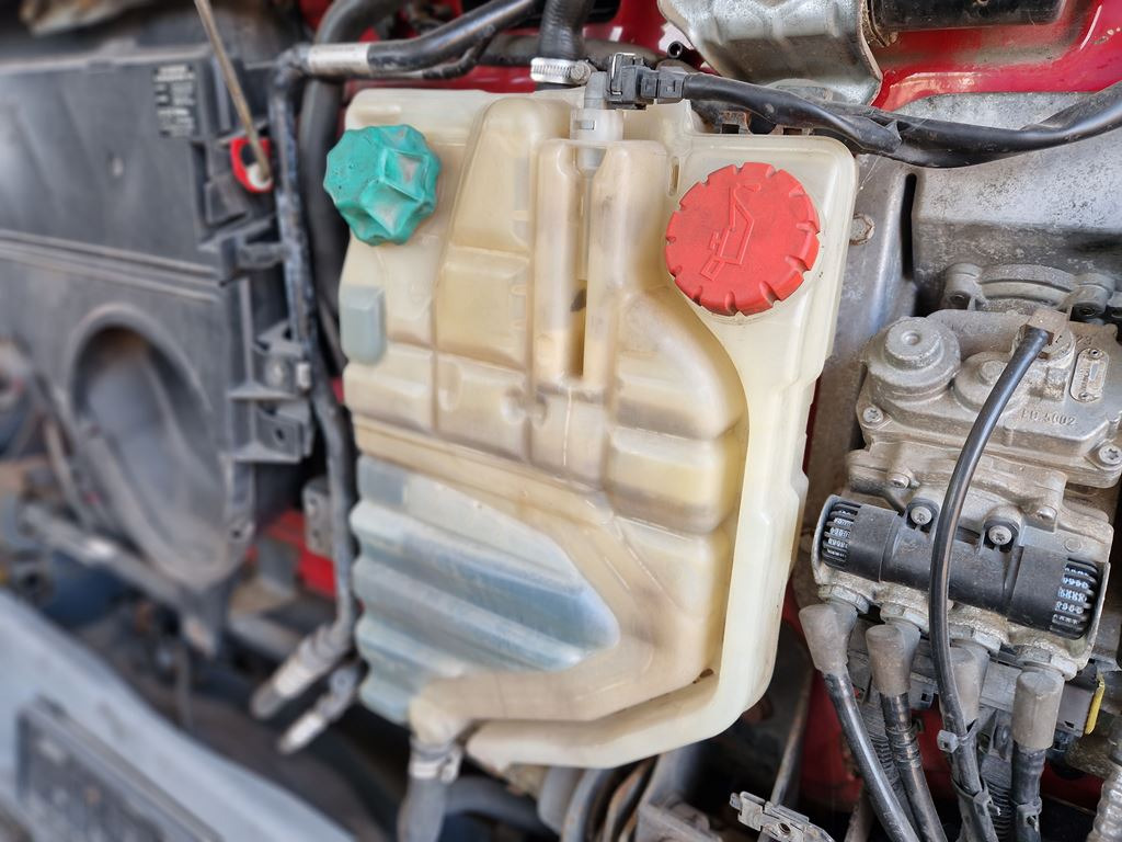 MERCEDES-BENZ ATEGO 2 - A 970 500 03 49 - خزان التوسع - شاحنة: صورة 3 MERCEDES-BENZ ATEGO 2 - A 970 500 03 49 - خزان التوسع - شاحنة: صورة 3