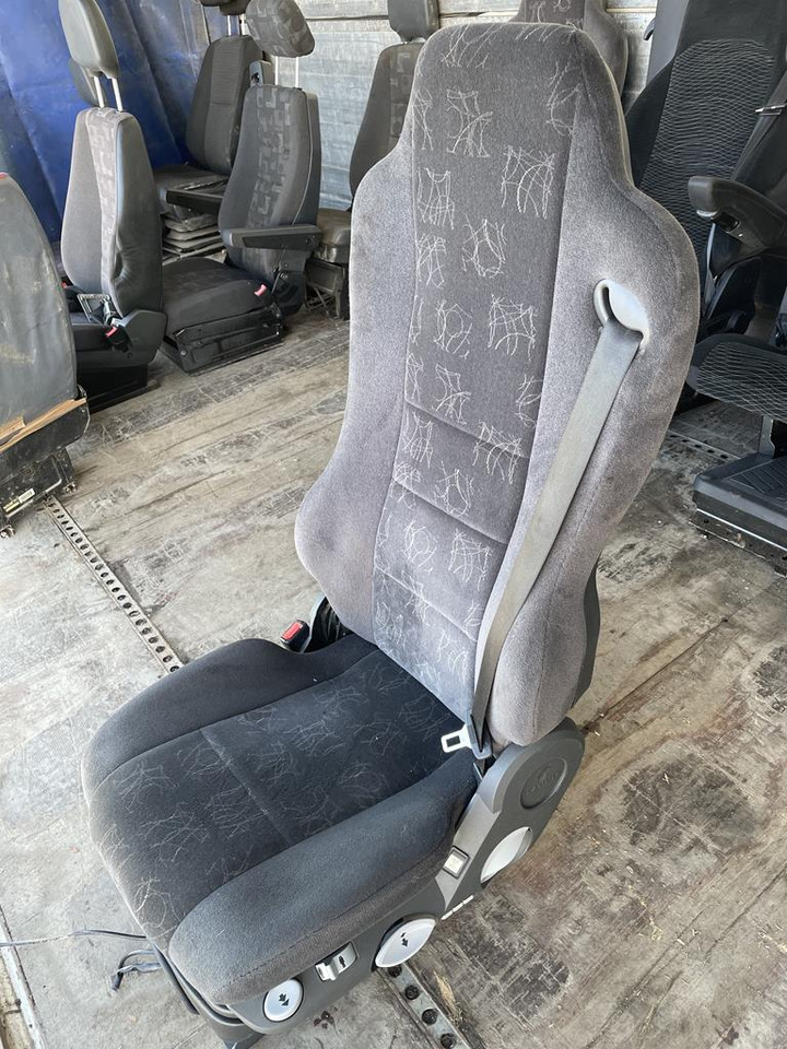 MERCEDES-BENZ ATEGO 3 AIR DRIVER SEAT - مقعد - شاحنة: صورة 3 MERCEDES-BENZ ATEGO 3 AIR DRIVER SEAT - مقعد - شاحنة: صورة 3
