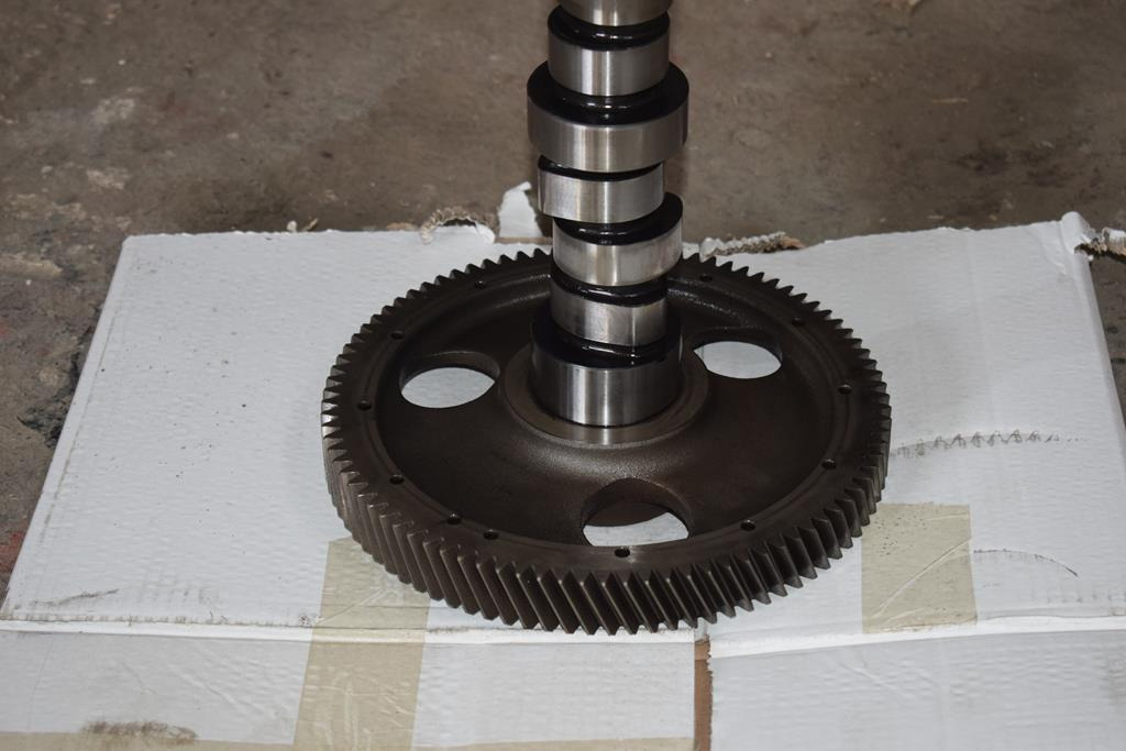 MERCEDES-BENZ ATEGO - A 906 050 42 01 - عمود كامات - شاحنة: صورة 2 MERCEDES-BENZ ATEGO - A 906 050 42 01 - عمود كامات - شاحنة: صورة 2