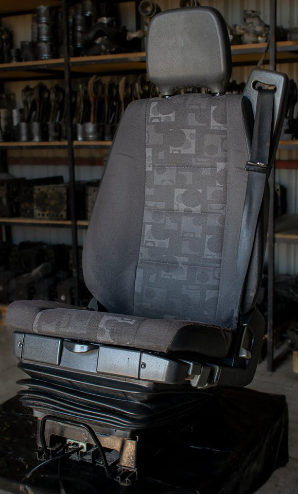 MERCEDES-BENZ ATEGO II AIR DRIVER SEAT - مقعد - شاحنة: صورة 2 MERCEDES-BENZ ATEGO II AIR DRIVER SEAT - مقعد - شاحنة: صورة 2