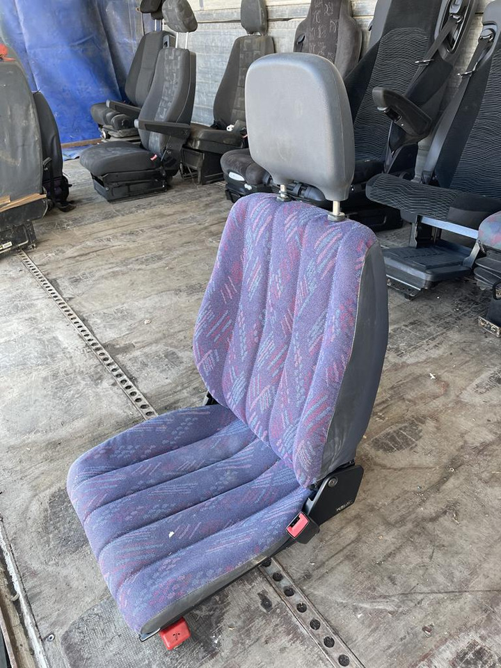 MERCEDES-BENZ ATEGO - مقعد - شاحنة: صورة 3 MERCEDES-BENZ ATEGO - مقعد - شاحنة: صورة 3