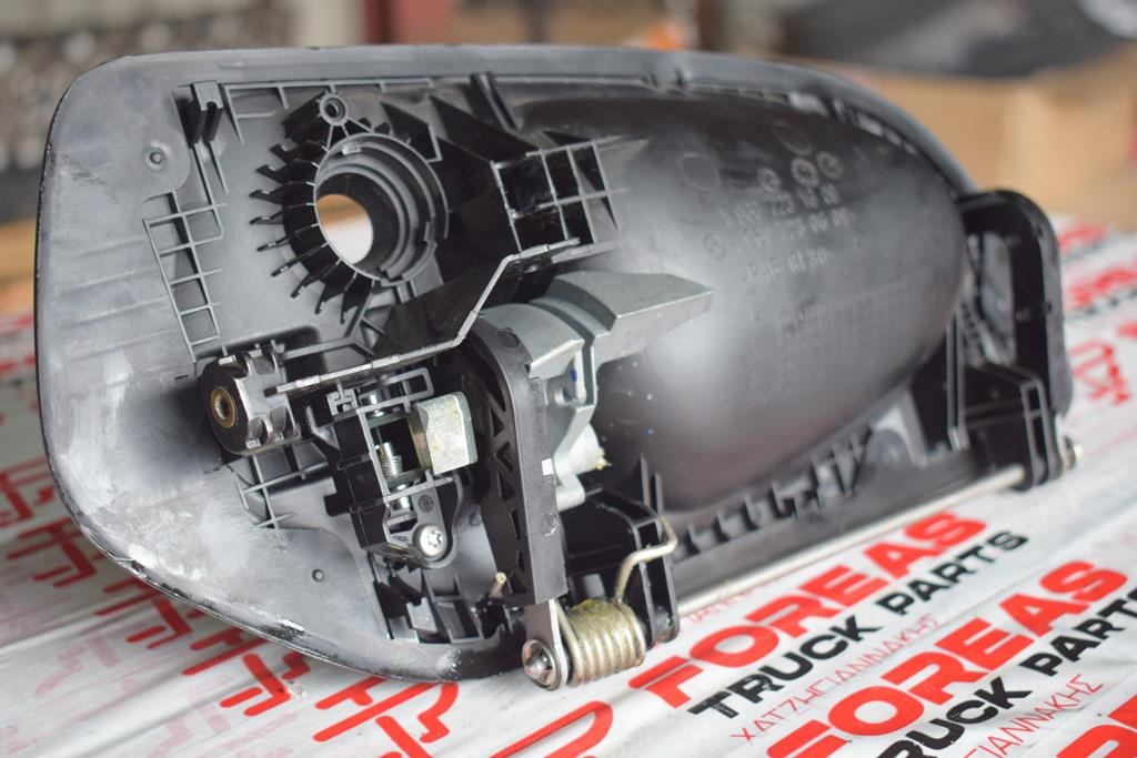 MERCEDES-BENZ DOOR HANDLE FOR ACTROS MP4 - DRIVER - باب و قطع الغيار - شاحنة: صورة 5 MERCEDES-BENZ DOOR HANDLE FOR ACTROS MP4 - DRIVER - باب و قطع الغيار - شاحنة: صورة 5
