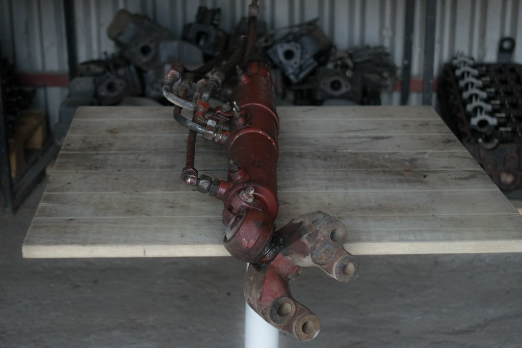 MERCEDES-BENZ SK HYDRAULIC STEERING BOTTLE - أسطوانة هيدروليكية - شاحنة: صورة 3 MERCEDES-BENZ SK HYDRAULIC STEERING BOTTLE - أسطوانة هيدروليكية - شاحنة: صورة 3