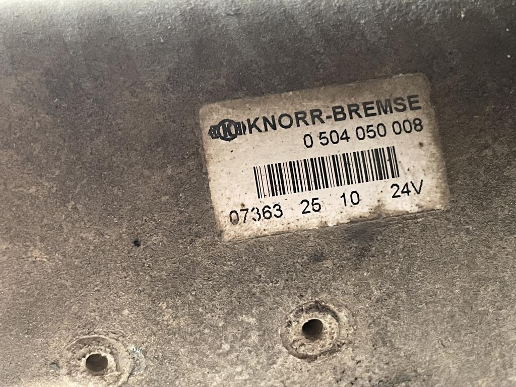 MERCEDES-BENZ VARIO 24V - 0504050008 - ضاغط مكابح الهواء - شاحنة: صورة 4 MERCEDES-BENZ VARIO 24V - 0504050008 - ضاغط مكابح الهواء - شاحنة: صورة 4