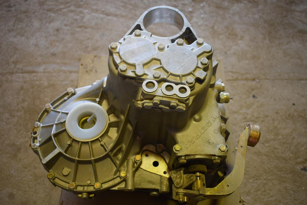 MERCEDES-BENZ VITO - Α 638 260 01 00 - صندوق التروس - شاحنة: صورة 5 MERCEDES-BENZ VITO - Α 638 260 01 00 - صندوق التروس - شاحنة: صورة 5