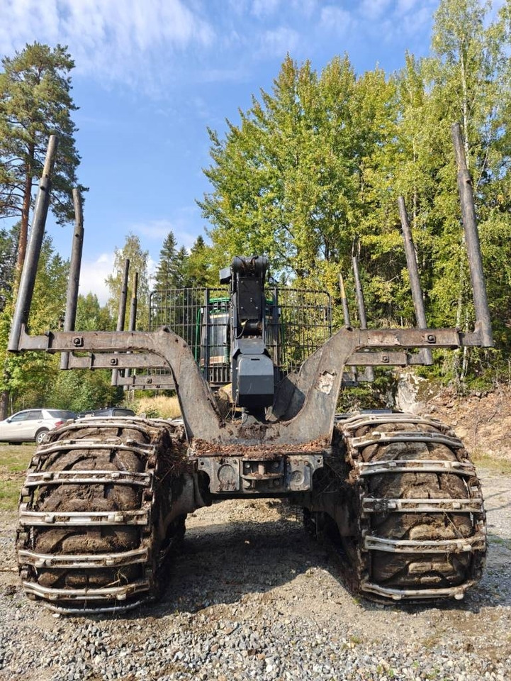 John Deere 1010 G - جرار شحن جذوع أشجار الغابات: صورة 4 John Deere 1010 G - جرار شحن جذوع أشجار الغابات: صورة 4
