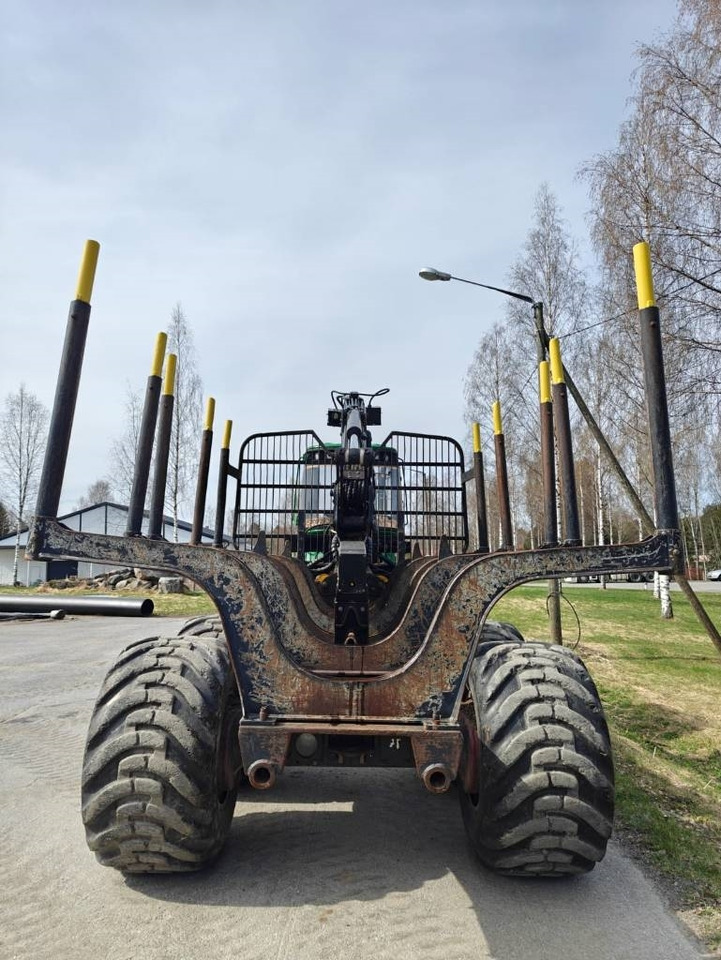 John Deere 1110 E Eco III - جرار شحن جذوع أشجار الغابات: صورة 4 John Deere 1110 E Eco III - جرار شحن جذوع أشجار الغابات: صورة 4