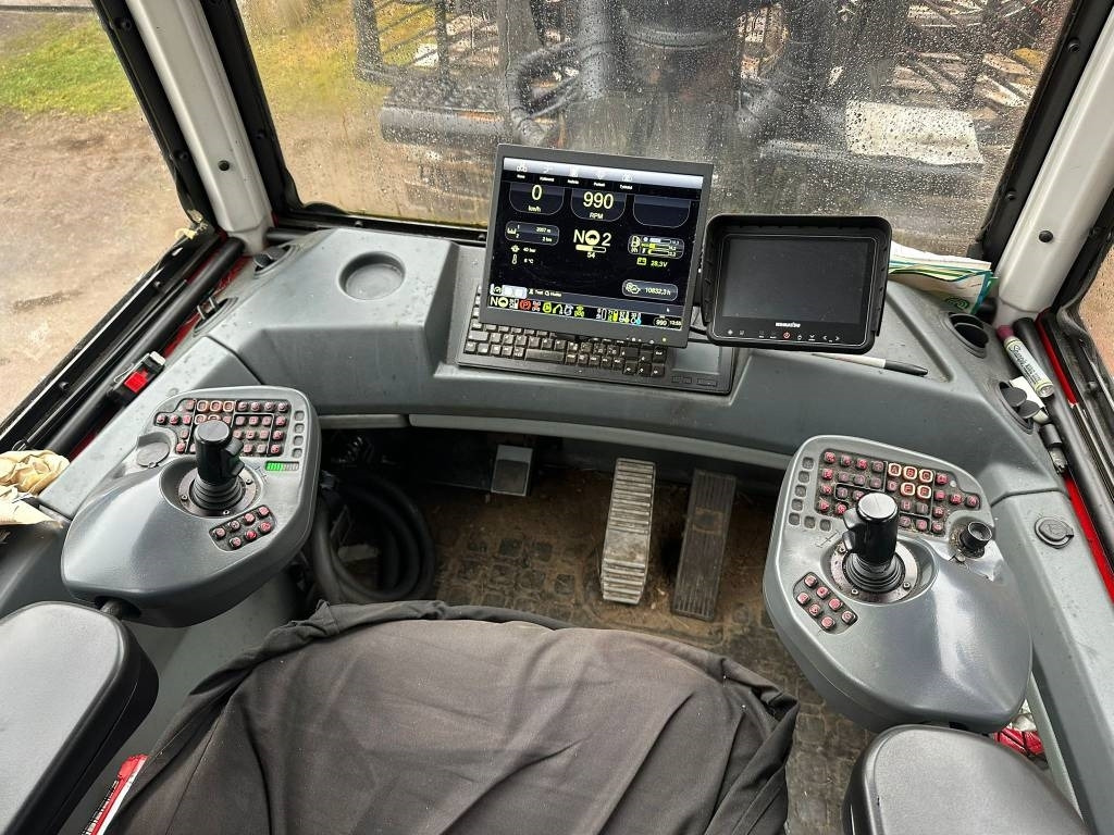 جرار شحن جذوع أشجار الغابات Komatsu 845: صورة 18 جرار شحن جذوع أشجار الغابات Komatsu 845: صورة 18