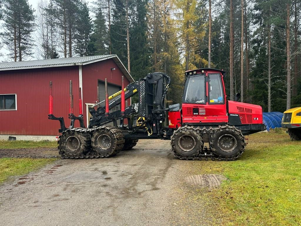 جرار شحن جذوع أشجار الغابات Komatsu 845: صورة 7 جرار شحن جذوع أشجار الغابات Komatsu 845: صورة 7