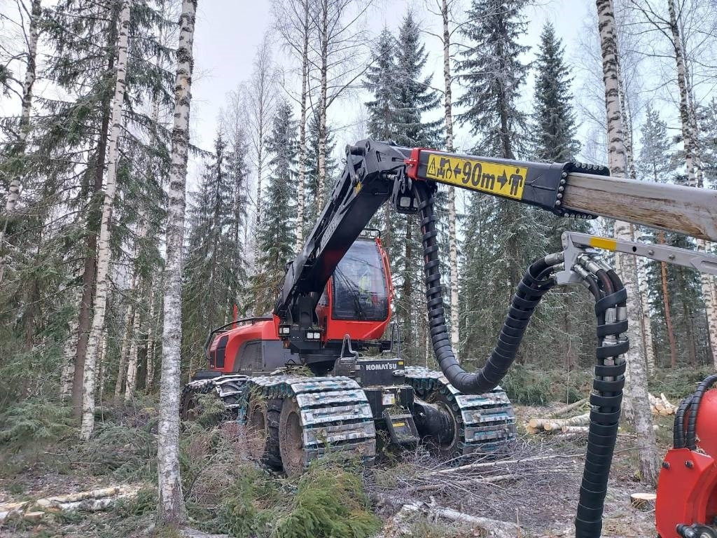 Komatsu 931 XC - آلة حصاد الأشجار: صورة 3 Komatsu 931 XC - آلة حصاد الأشجار: صورة 3
