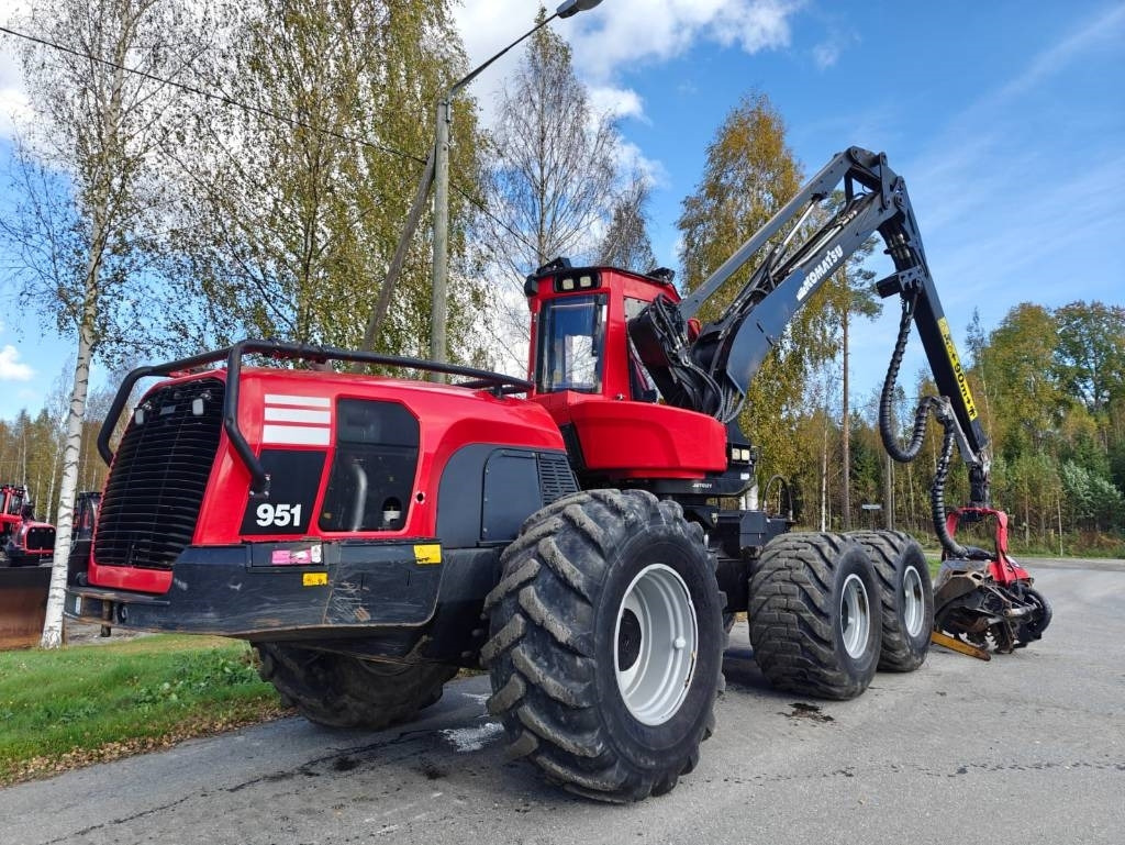 Komatsu 951 - آلة حصاد الأشجار: صورة 4 Komatsu 951 - آلة حصاد الأشجار: صورة 4