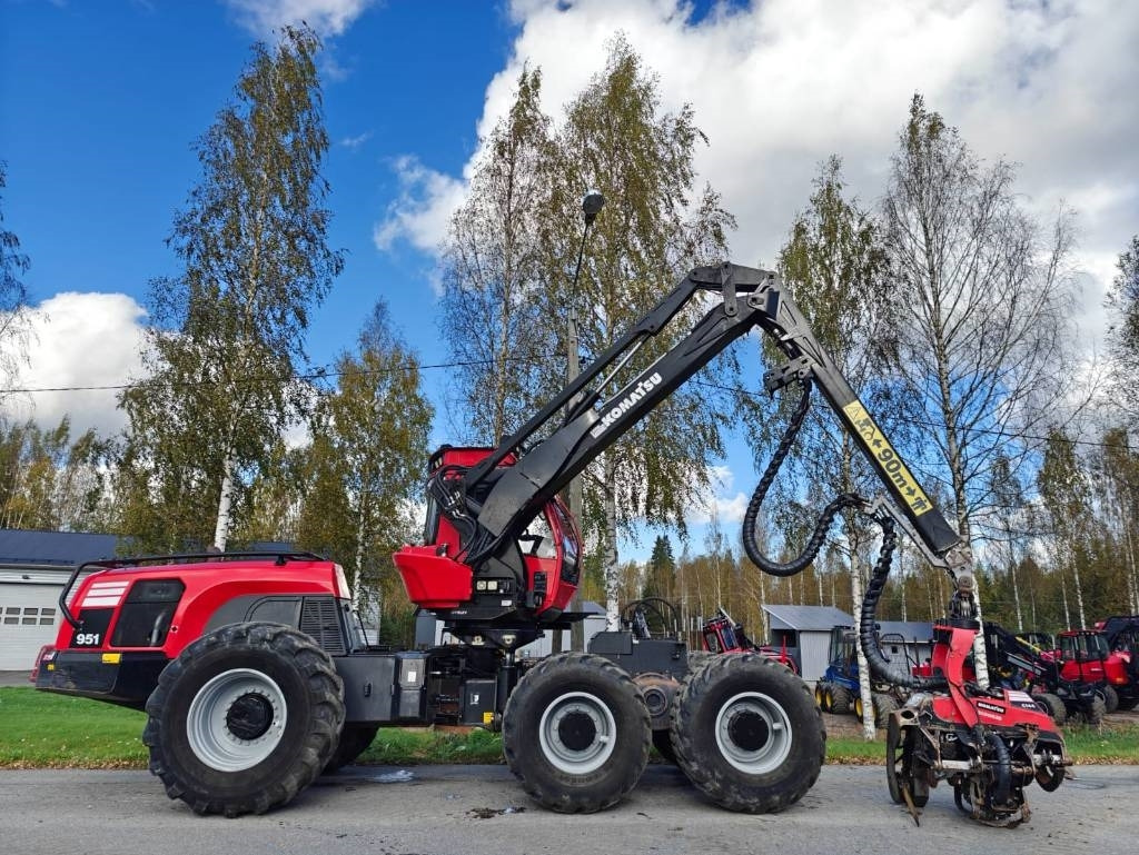 Komatsu 951 - آلة حصاد الأشجار: صورة 5 Komatsu 951 - آلة حصاد الأشجار: صورة 5