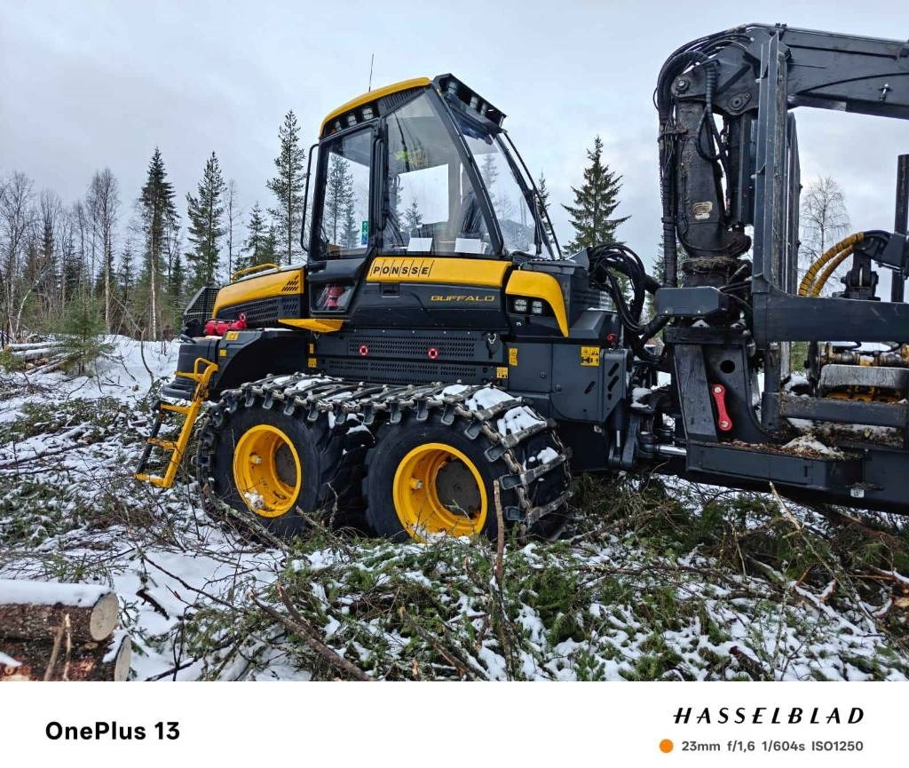 Ponsse Buffalo 8W - جرار شحن جذوع أشجار الغابات: صورة 2 Ponsse Buffalo 8W - جرار شحن جذوع أشجار الغابات: صورة 2