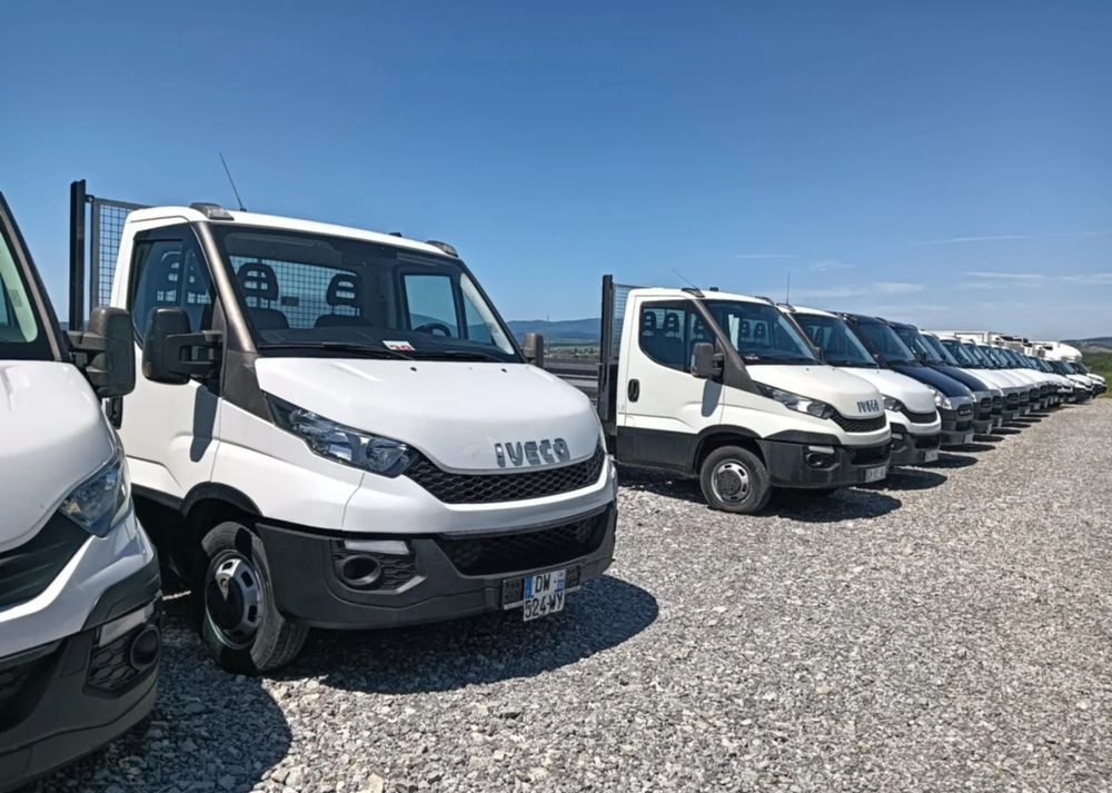 Iveco 35C13, 35C12, 35C14, 35C15 - شاحنة توصيل مبردة: صورة 4 Iveco 35C13, 35C12, 35C14, 35C15 - شاحنة توصيل مبردة: صورة 4