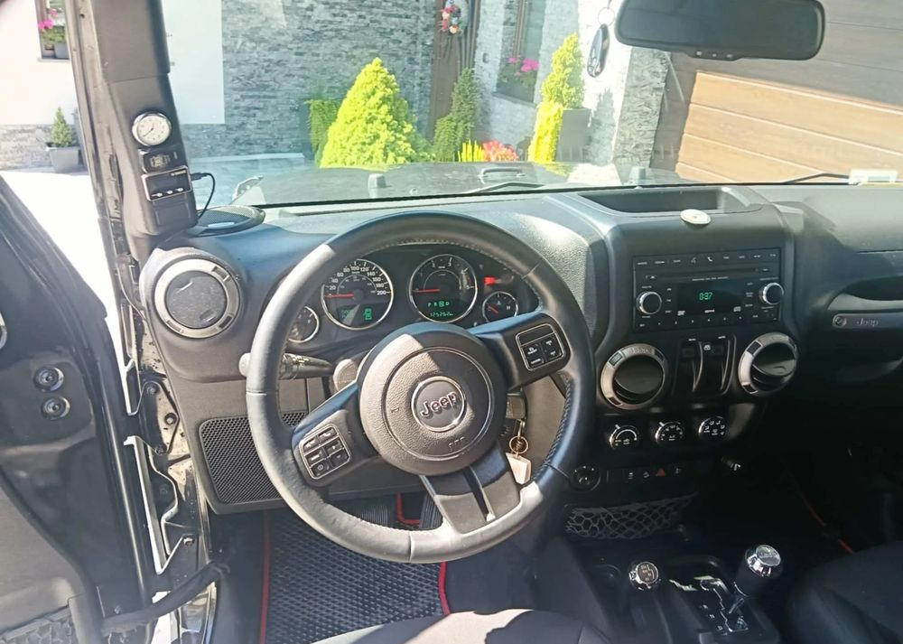 Jeep Wrangler 2.8 CRD Sport - سيارة دفع رباعي: صورة 3 Jeep Wrangler 2.8 CRD Sport - سيارة دفع رباعي: صورة 3
