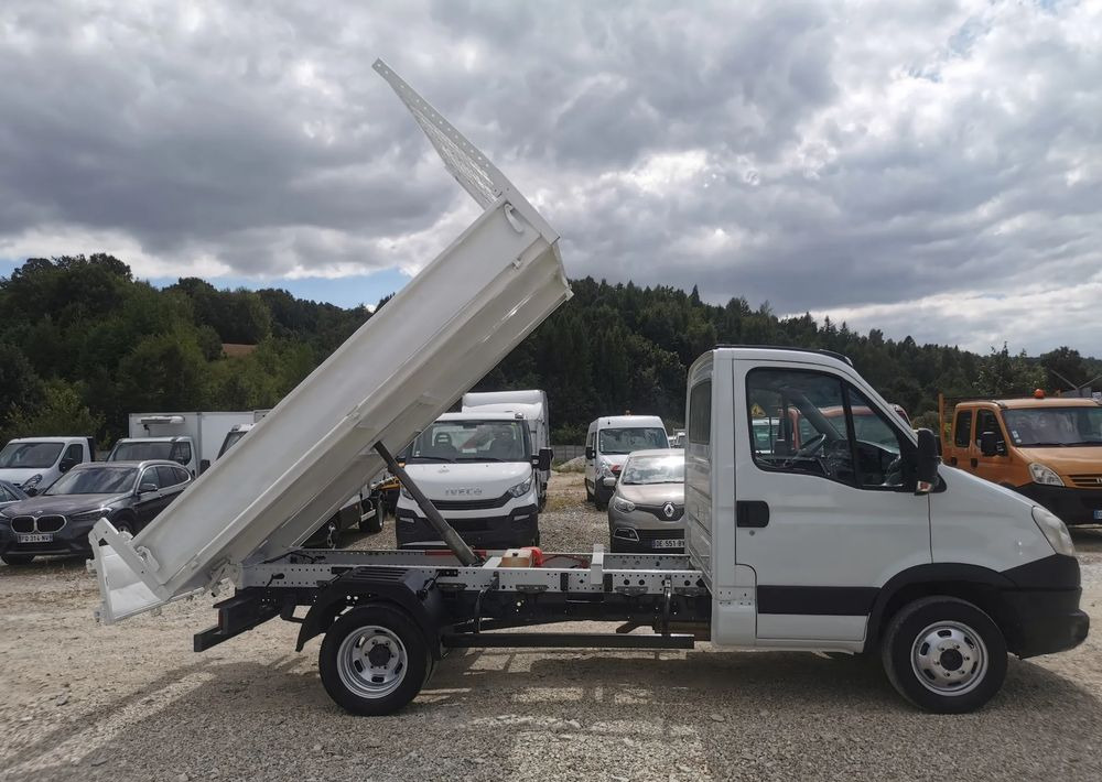 Iveco Daily 35C11 Kiper wywrotka Hak Bliźniak sprowadzony 35C12 - قلاب صغير: صورة 4 Iveco Daily 35C11 Kiper wywrotka Hak Bliźniak sprowadzony 35C12 - قلاب صغير: صورة 4