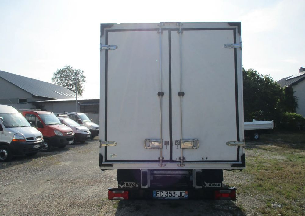 Iveco Daily 35C13 chłodnia Mroźnia na bliźniaku 35-130 Thermo King agregat - شاحنة توصيل مبردة: صورة 5 Iveco Daily 35C13 chłodnia Mroźnia na bliźniaku 35-130 Thermo King agregat - شاحنة توصيل مبردة: صورة 5