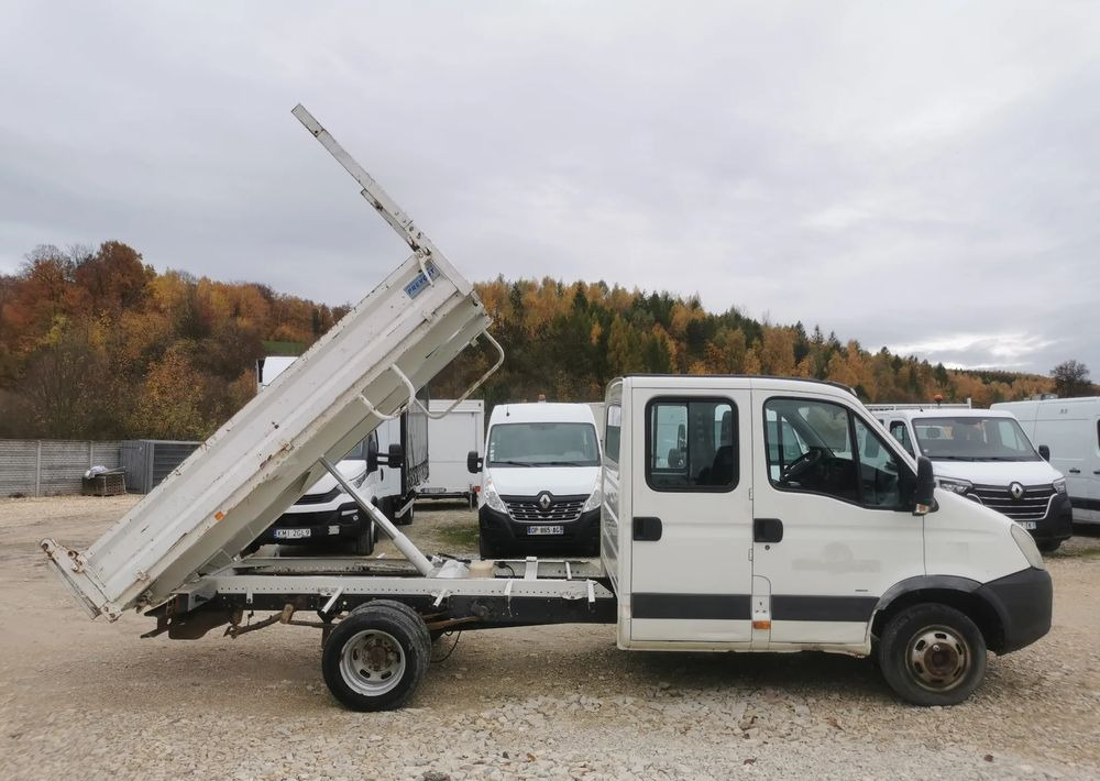 Iveco Daily 35C15 Brygadówka 3.0 - 150KM wywrotka Klimatyzacja Dubel hak kiper doka - قلاب صغير: صورة 2 Iveco Daily 35C15 Brygadówka 3.0 - 150KM wywrotka Klimatyzacja Dubel hak kiper doka - قلاب صغير: صورة 2