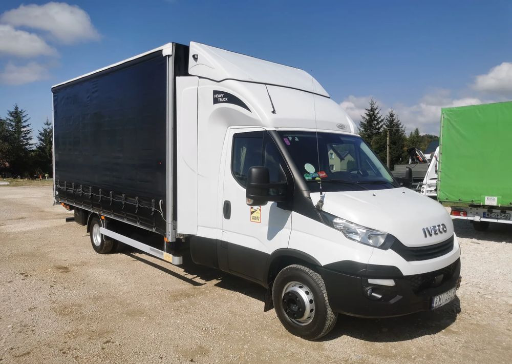 Iveco Daily 70C18 firana Winda 1.000kg Dhollandia wejkama 12pal - شاحنة ذات ستائر جانبية: صورة 1 Iveco Daily 70C18 firana Winda 1.000kg Dhollandia wejkama 12pal - شاحنة ذات ستائر جانبية: صورة 1