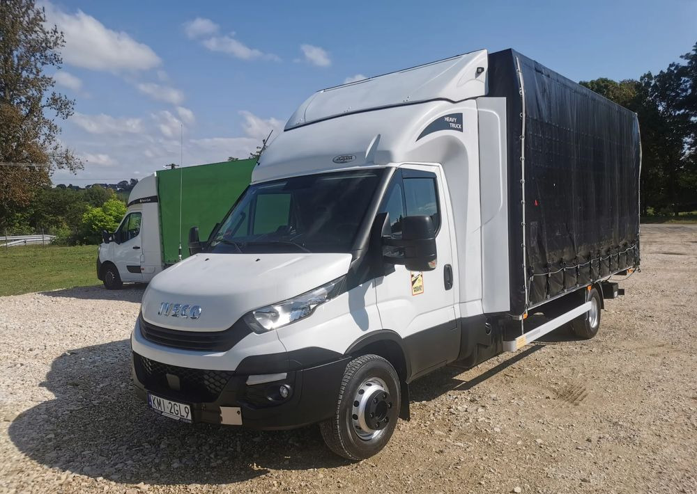 Iveco Daily 70C18 firana Winda 1.000kg Dhollandia wejkama 12pal - شاحنة ذات ستائر جانبية: صورة 1 Iveco Daily 70C18 firana Winda 1.000kg Dhollandia wejkama 12pal - شاحنة ذات ستائر جانبية: صورة 1