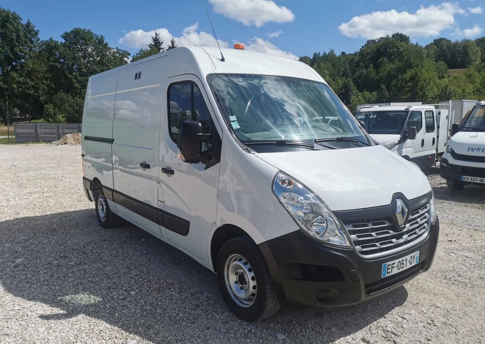 Renault Master L2H2 ładny 2.3dCi-135KM 6-biegów Kamera cofania Klimatyzacja - فان: صورة 4 Renault Master L2H2 ładny 2.3dCi-135KM 6-biegów Kamera cofania Klimatyzacja - فان: صورة 4