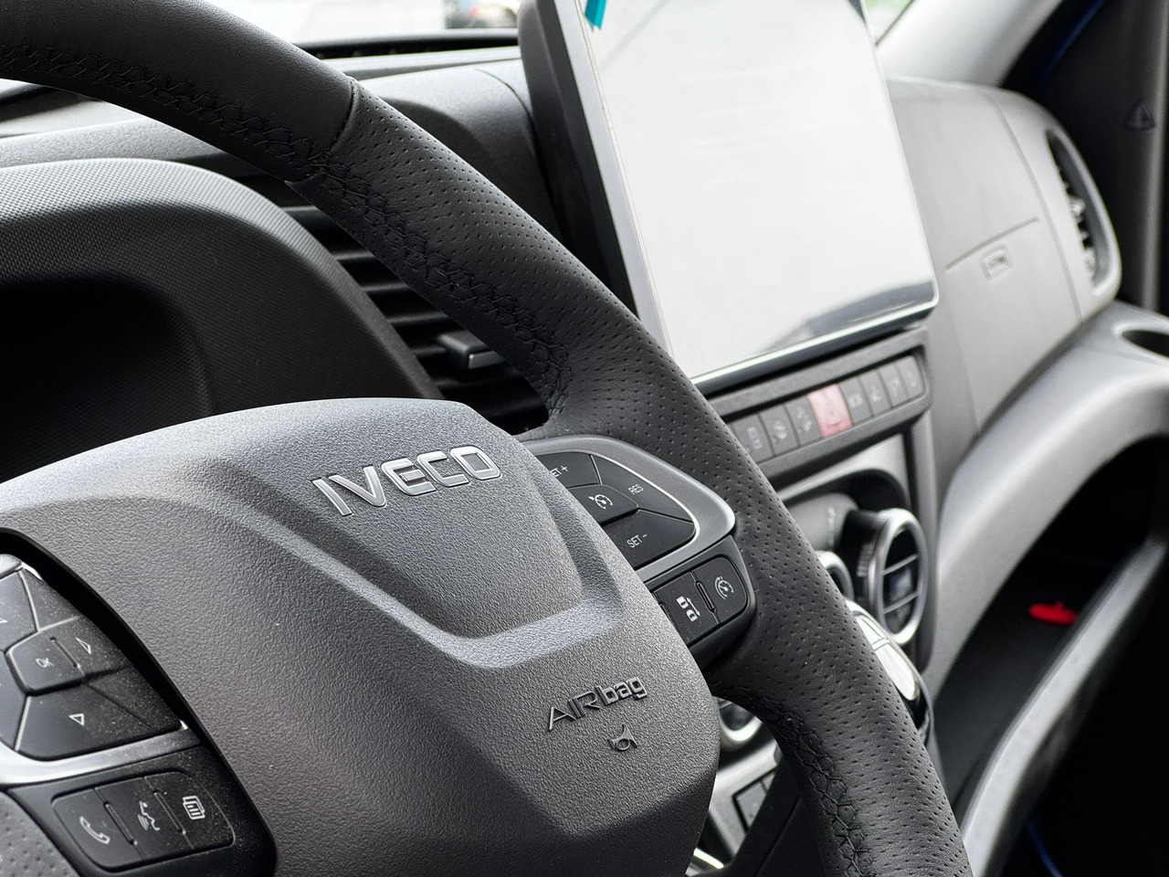 شاحنة توصيل مغلقة للبيع  IVECO Daily 35S18HA8/P: صورة 7