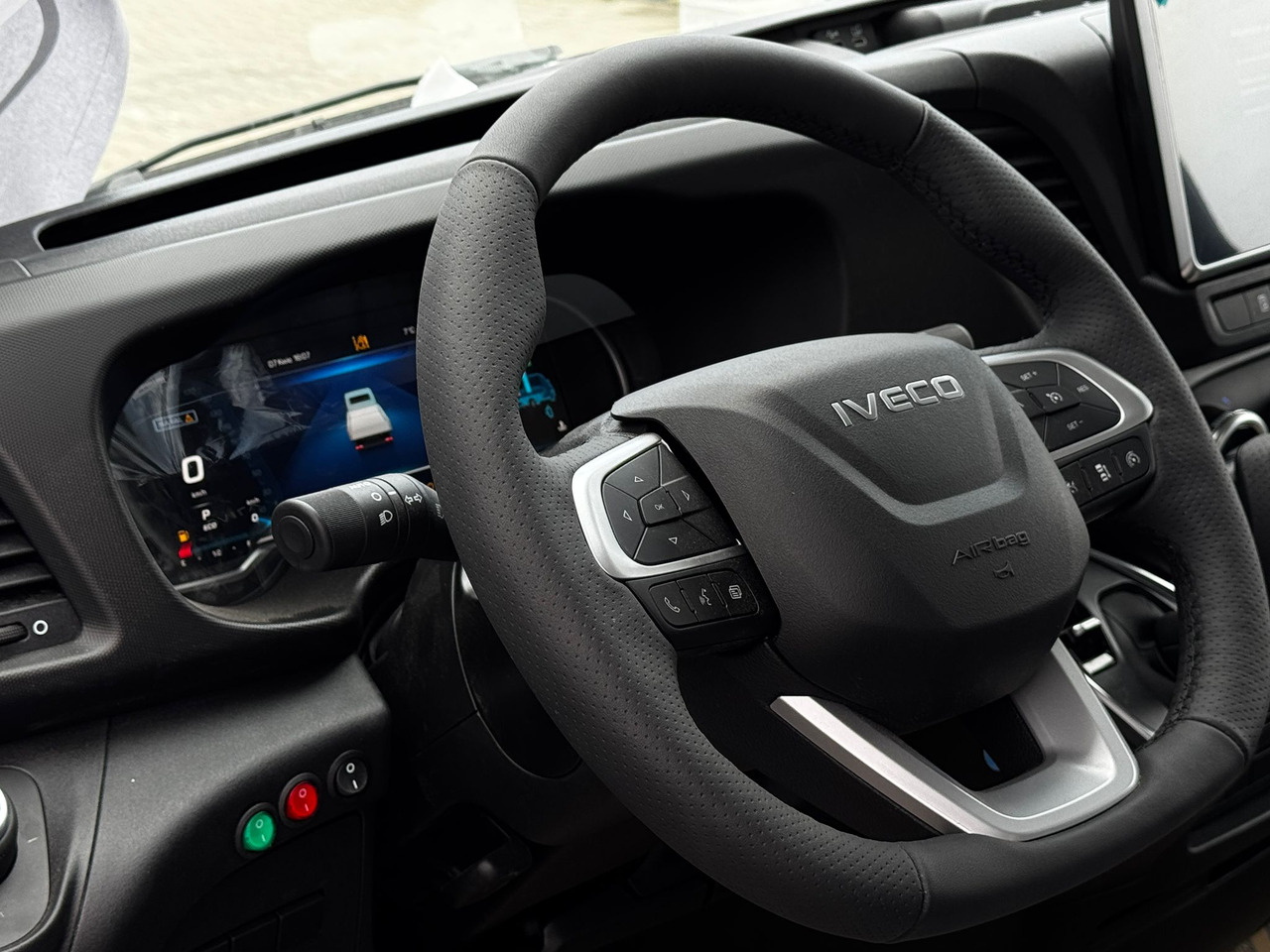 شاحنة توصيل مغلقة للبيع  IVECO Daily 35S18HA8/P: صورة 6
