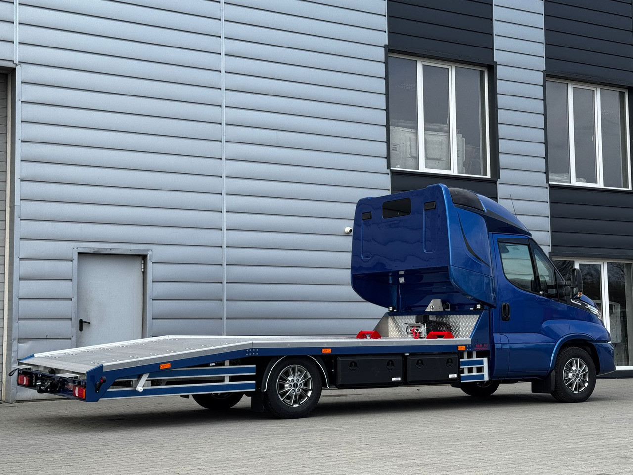 شاحنة توصيل مغلقة للبيع  IVECO Daily 35S18HA8/P: صورة 19
