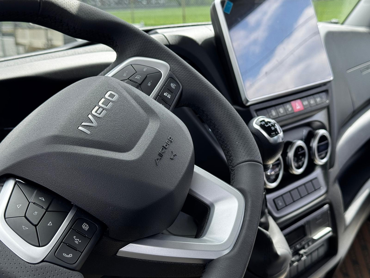 شاحنات مسطحة Iveco Daily 70C18: صورة 14