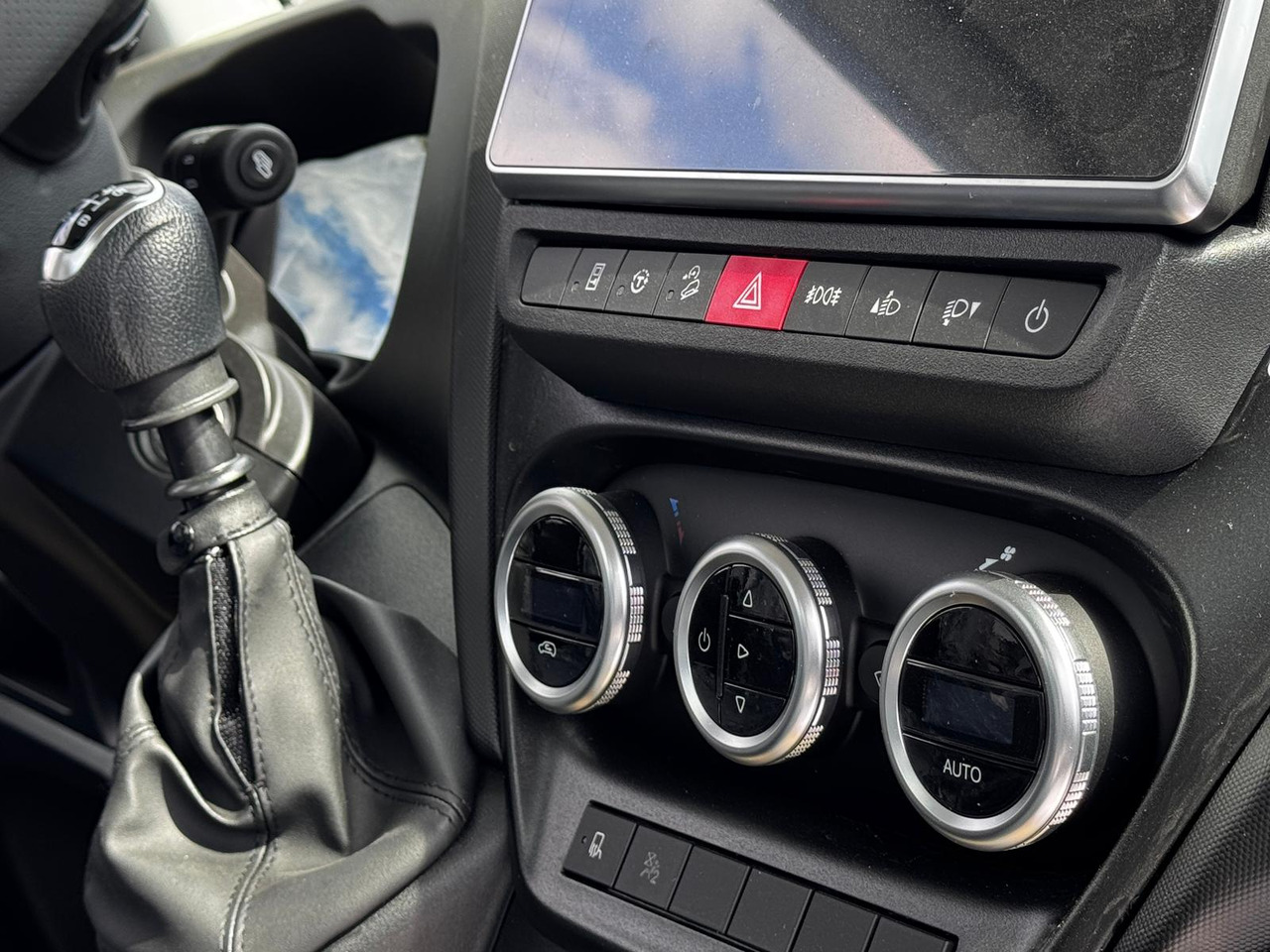 شاحنات مسطحة Iveco Daily 70C18: صورة 11