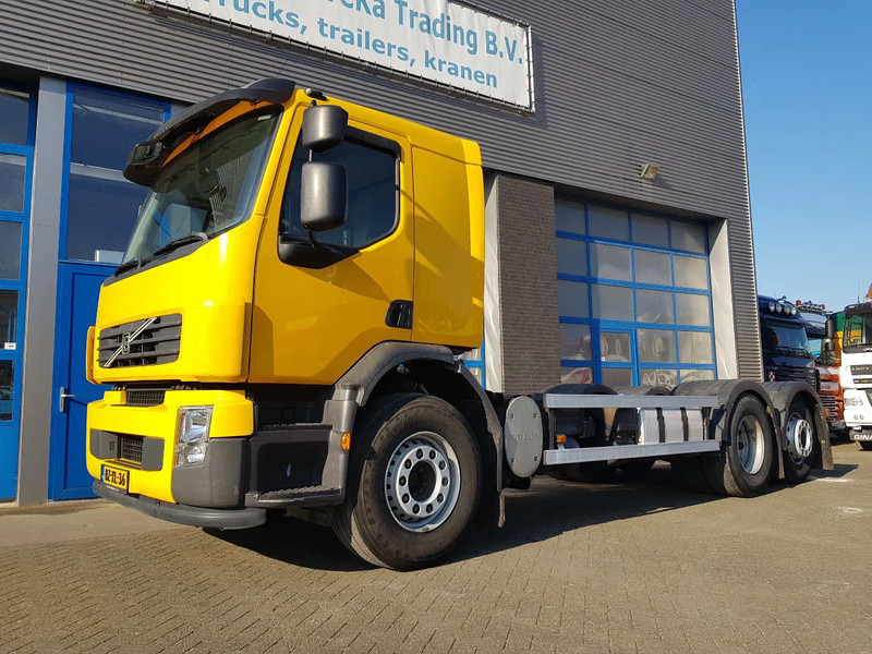 Volvo FE 300 EEV 6X2 Retarder Pto 234.000 KM - شاحنة بهيكل معدني للمقصورة: صورة 1 Volvo FE 300 EEV 6X2 Retarder Pto 234.000 KM - شاحنة بهيكل معدني للمقصورة: صورة 1