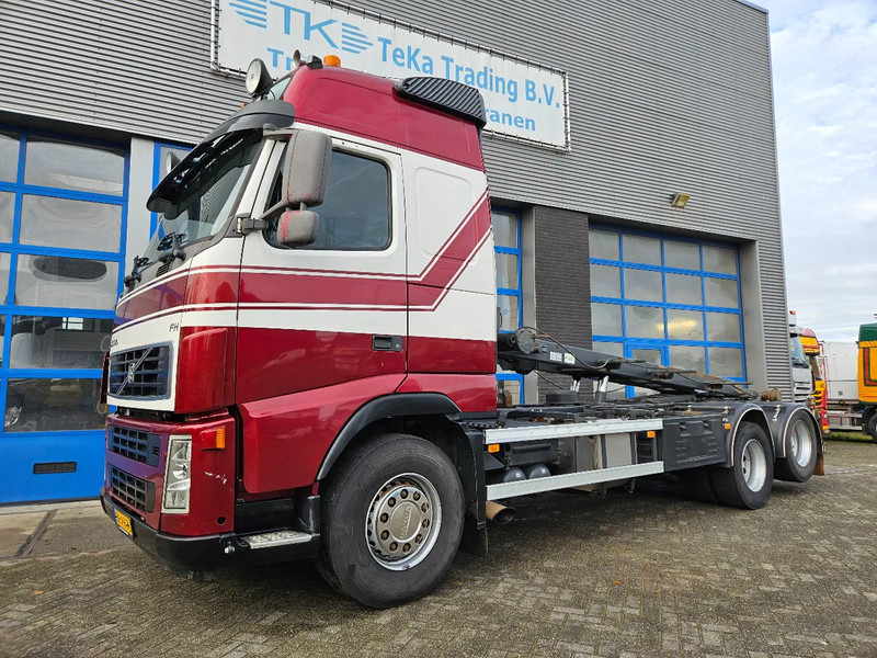 Volvo FH 520 6x2 old Tacho NCH Kabelsysteem Euro 3 - شاحنة - نظام الكابلات: صورة 2 Volvo FH 520 6x2 old Tacho NCH Kabelsysteem Euro 3 - شاحنة - نظام الكابلات: صورة 2